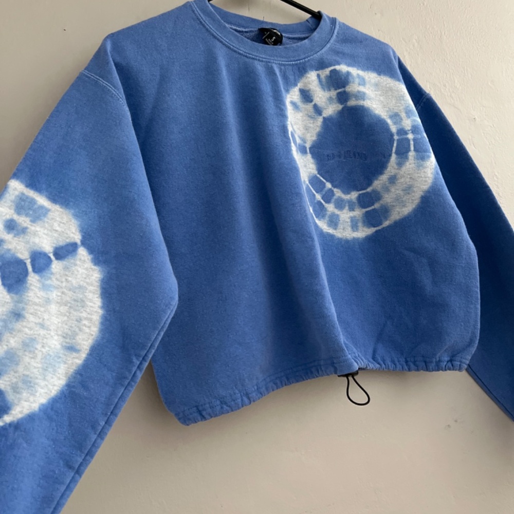 BDG tie dye cropped sweatshirt size small - Picture 2 of 4